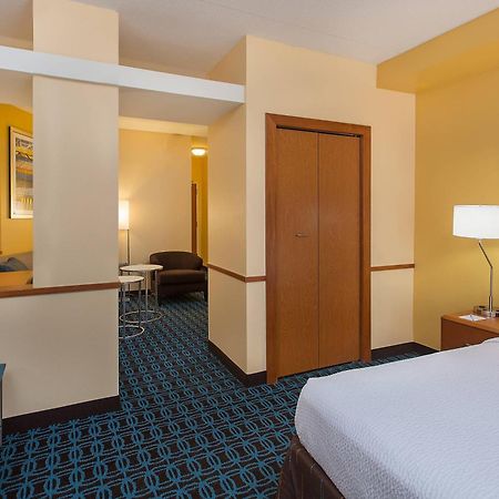 Fairfield Inn & Suites קודאק מראה חיצוני תמונה