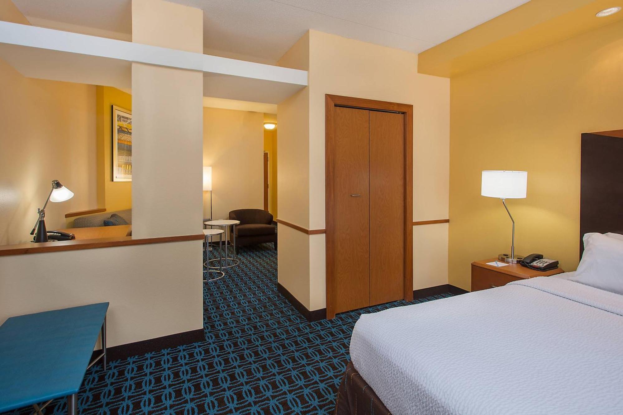 Fairfield Inn & Suites קודאק מראה חיצוני תמונה