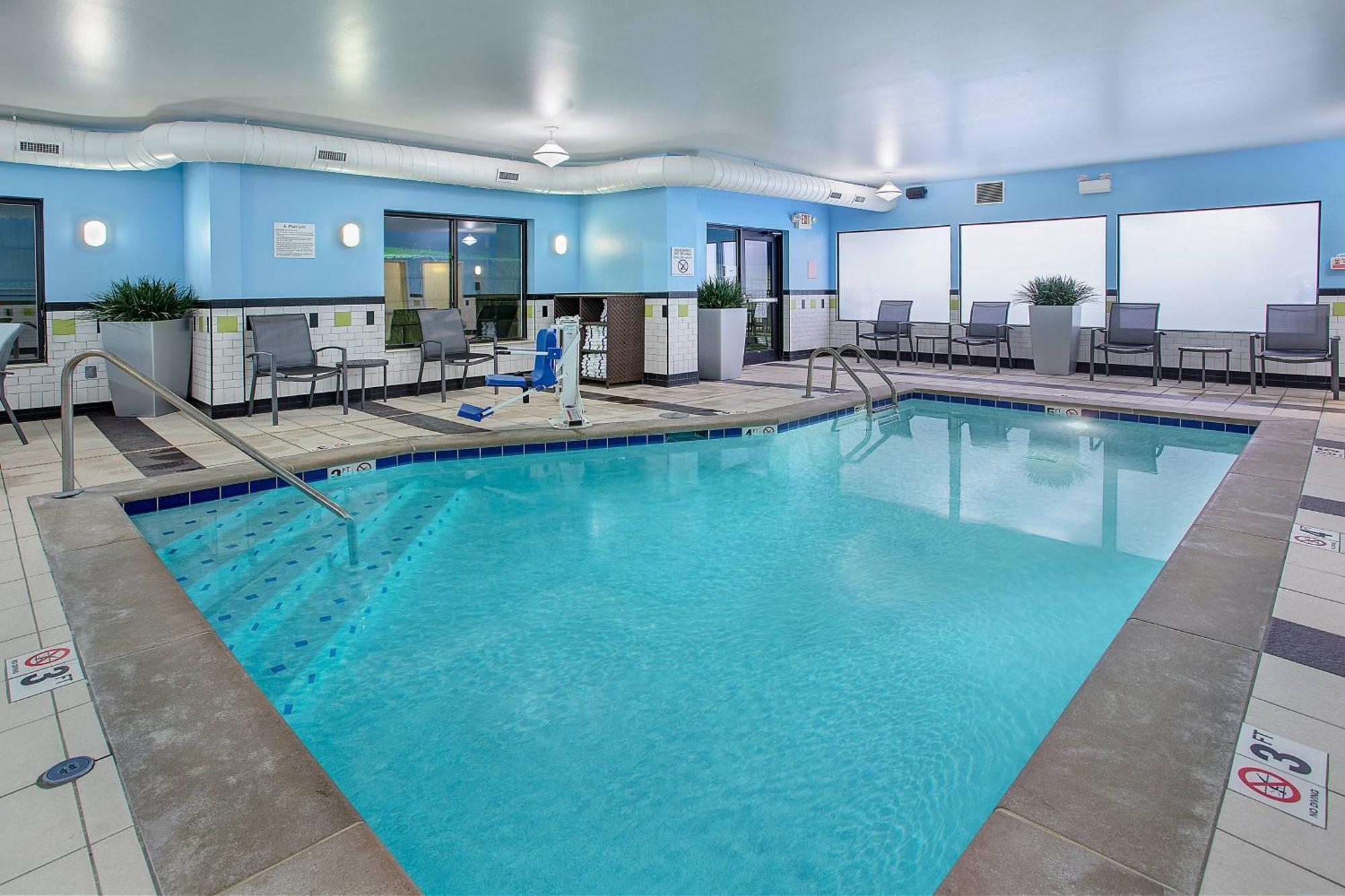 Fairfield Inn & Suites קודאק מראה חיצוני תמונה