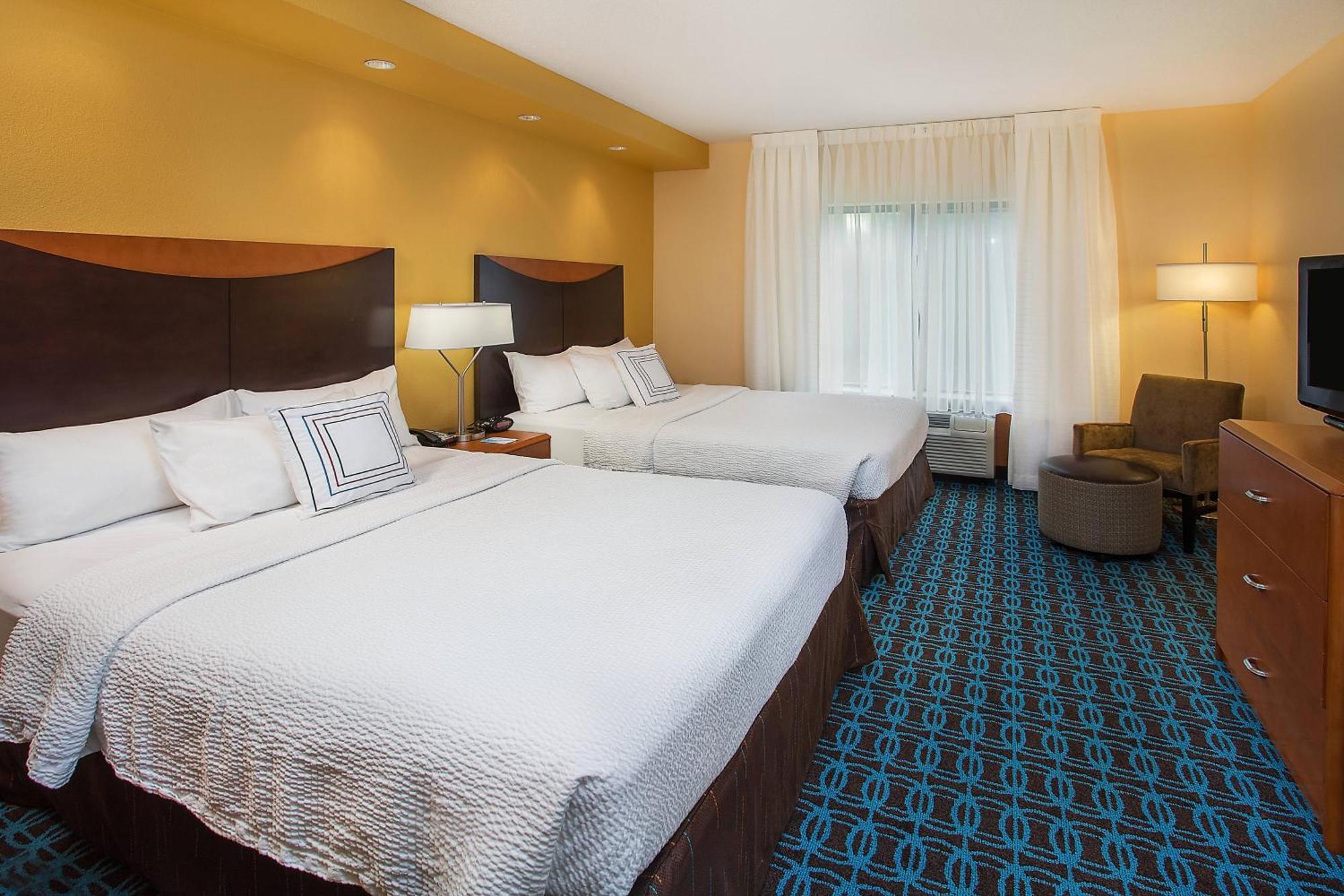 Fairfield Inn & Suites קודאק מראה חיצוני תמונה