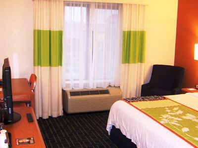 Fairfield Inn & Suites קודאק מראה חיצוני תמונה