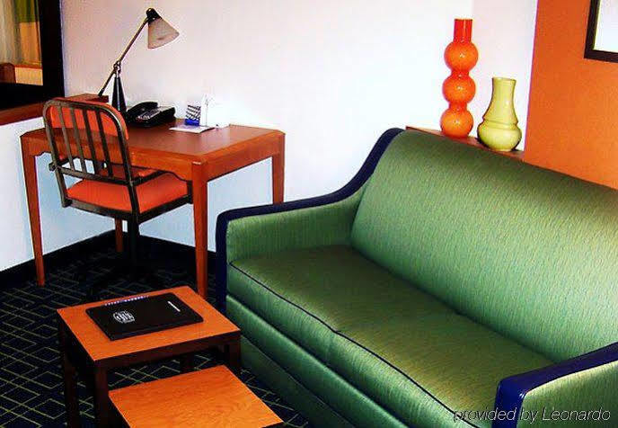 Fairfield Inn & Suites קודאק מראה חיצוני תמונה